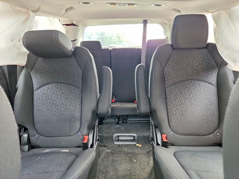 Снимка 10 от търг – 2015 GMC ACADIA с VIN 1GKKRPKD3FJ388937