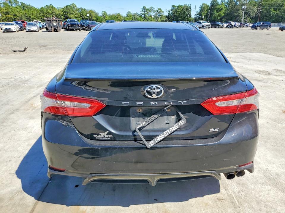 Снимка 6 от търг – 2018 TOYOTA CAMRY с VIN 4T1B11HK5JU032014