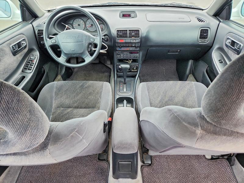 Photo 8 from auction – 1996 ACURA INTEGRA with VIN JH4DB7656TS001555