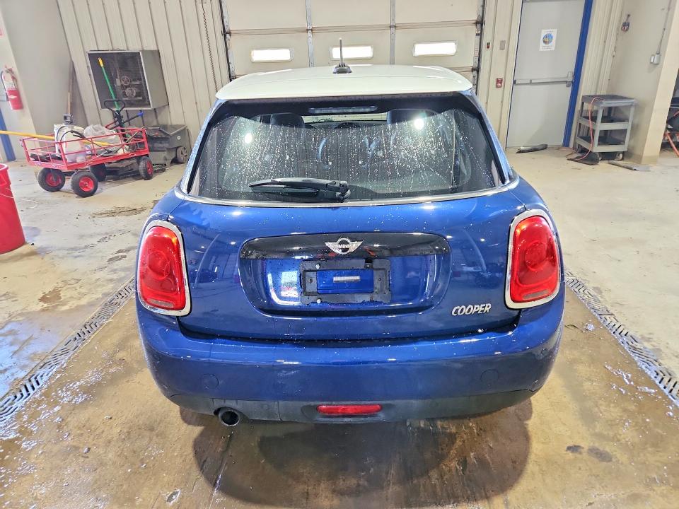 Foto 6 de la subasta – 2017 MINI COOPER con VIN WMWXU1C3XH2F78167