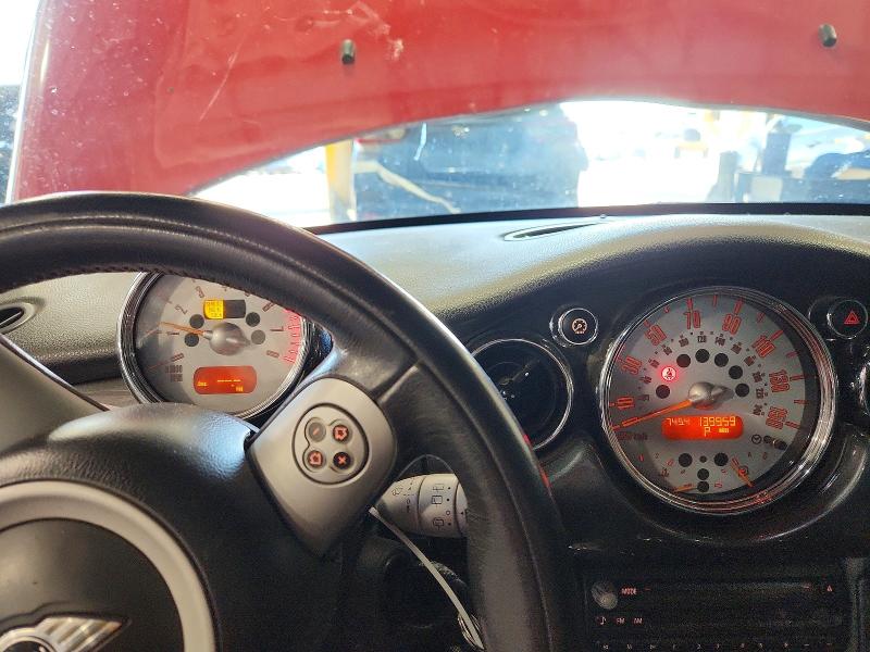 Photo 9 from auction – 2005 MINI COOPER with VIN WMWRC33495TJ66972