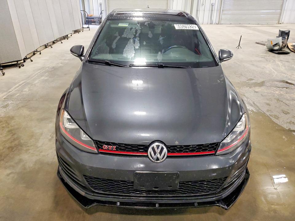 Снимка 5 от търг – 2017 VOLKSWAGEN GTI с VIN 3VW547AU0HM006164