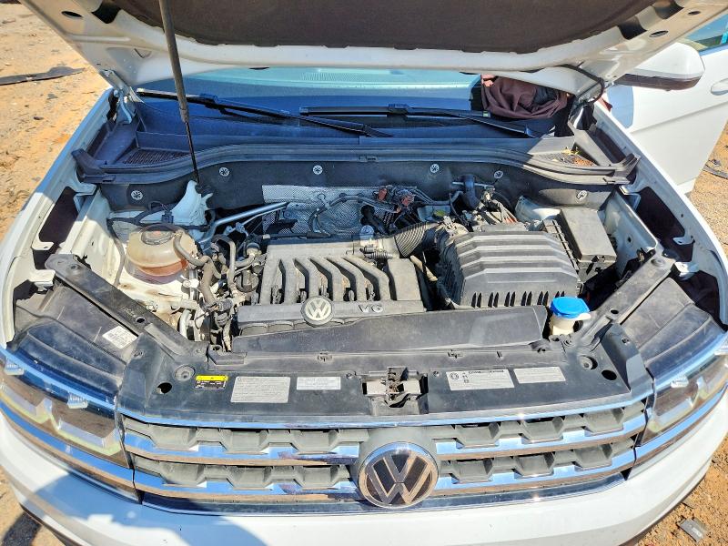 Photo 12 from auction – 2018 VOLKSWAGEN ATLAS with VIN 1V2NR2CA0JC575581