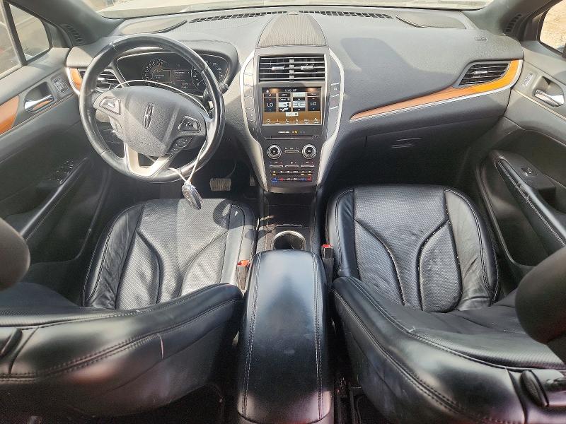 Photo 8 from auction – 2017 LINCOLN MKC with VIN 5LMCJ3D98HUL12536