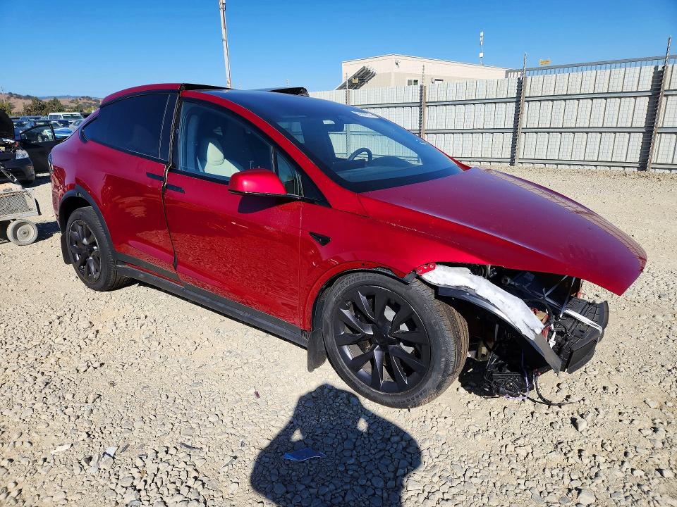 Zdjęcie 4 z aukcji – 2025 TESLA MODEL X z VIN 7SAXCBE56SF469140