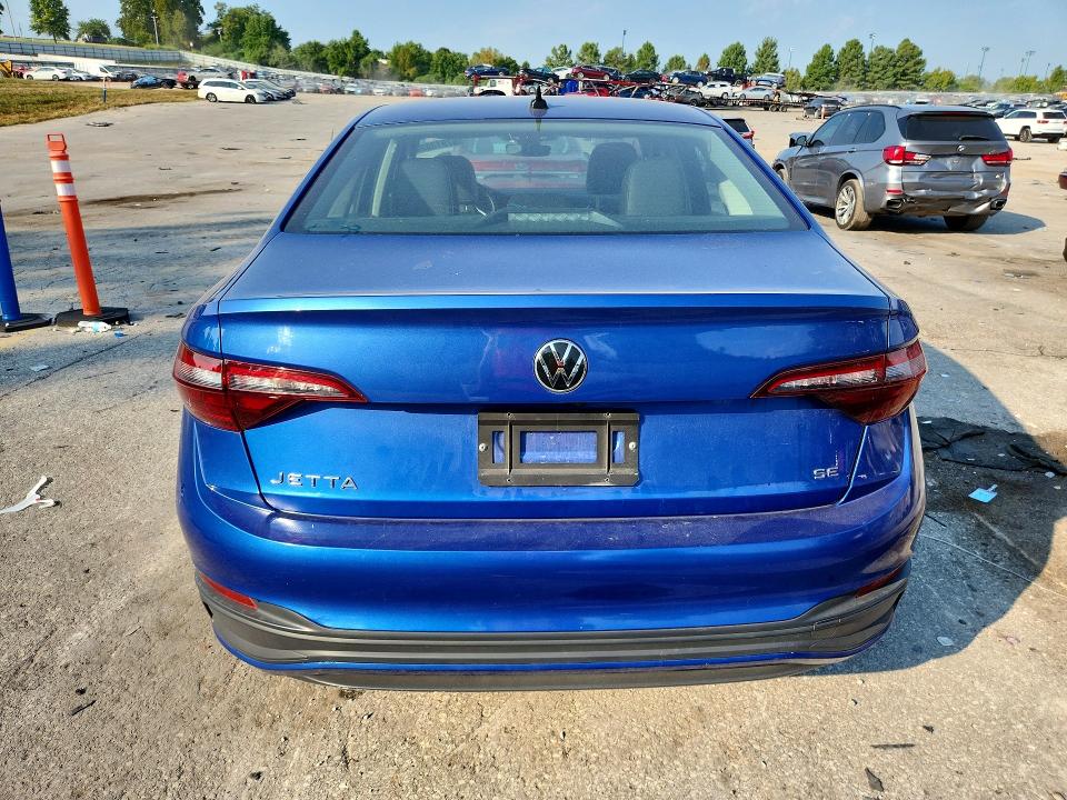 Снимка 6 от търг – 2024 VOLKSWAGEN JETTA с VIN 3VWEM7BU9RM006616
