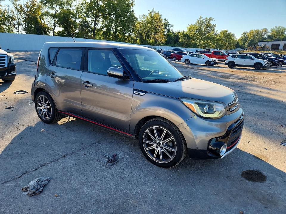 Снимка 4 от търг – 2018 KIA SOUL с VIN KNDJX3AA6J7556864