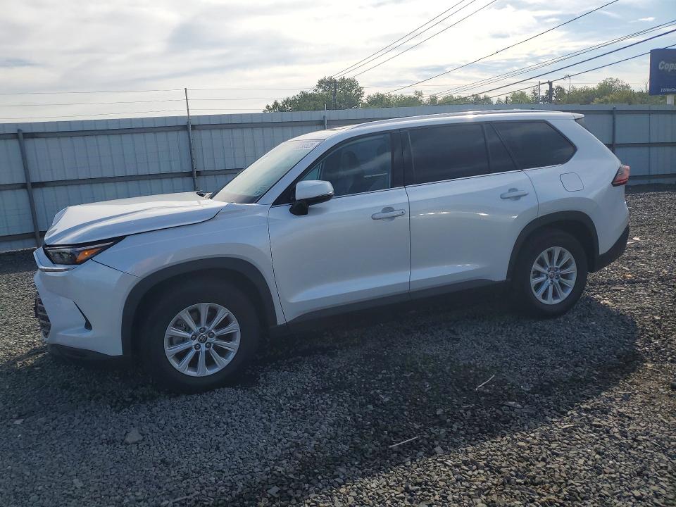 TOYOTA GRAND HIGHLANDER HYBRID 2025 с VIN 5TDACAB57SS061761 - Снимка от търг