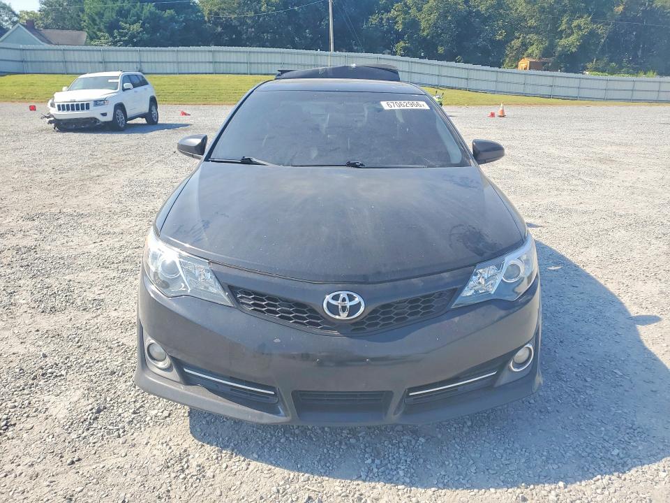 Photo 5 from auction – 2014 TOYOTA CAMRY with VIN 4T1BF1FK6EU752786