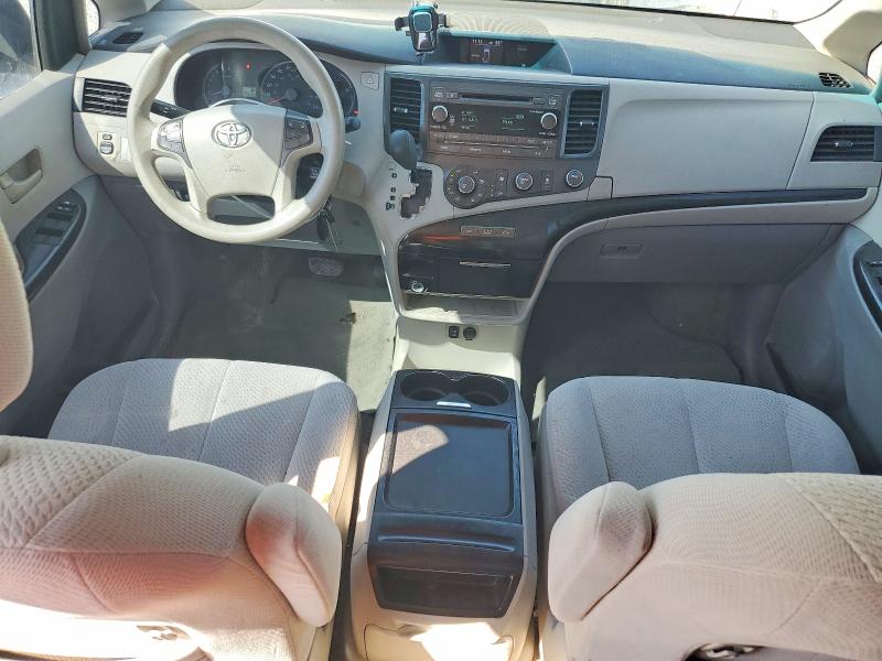Photo 8 from auction – 2011 TOYOTA SIENNA with VIN 5TDKK3DC7BS149255