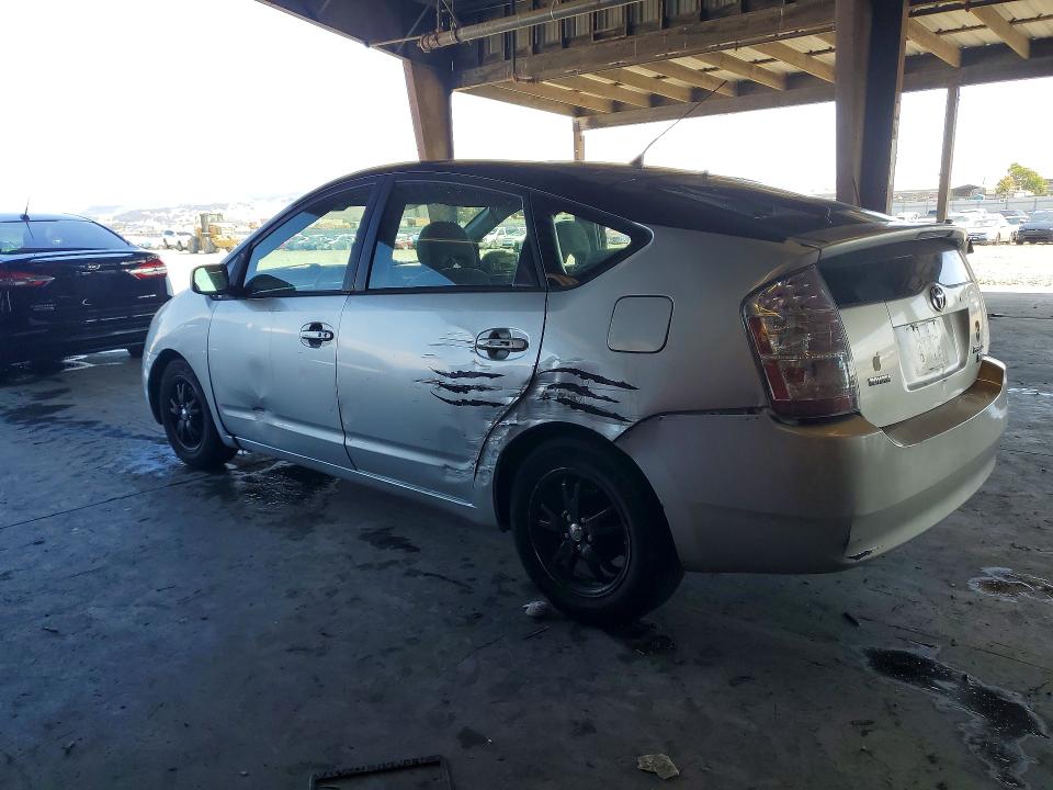 Photo 2 from auction – 2005 TOYOTA PRIUS with VIN JTDKB20U350121856