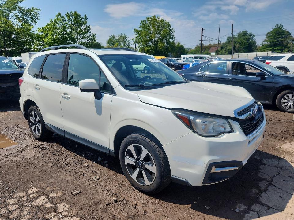 Photo 4 from auction – 2018 SUBARU FORESTER with VIN JF2SJAEC9JH440785