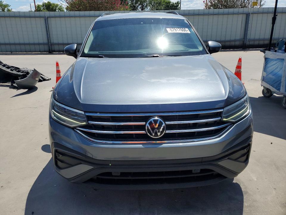 Photo 5 from auction – 2023 VOLKSWAGEN TIGUAN with VIN 3VVFB7AX8PM078902