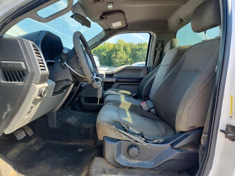 Снимка 7 от търг – 2015 FORD F150 с VIN 1FTMF1E85FKD00330