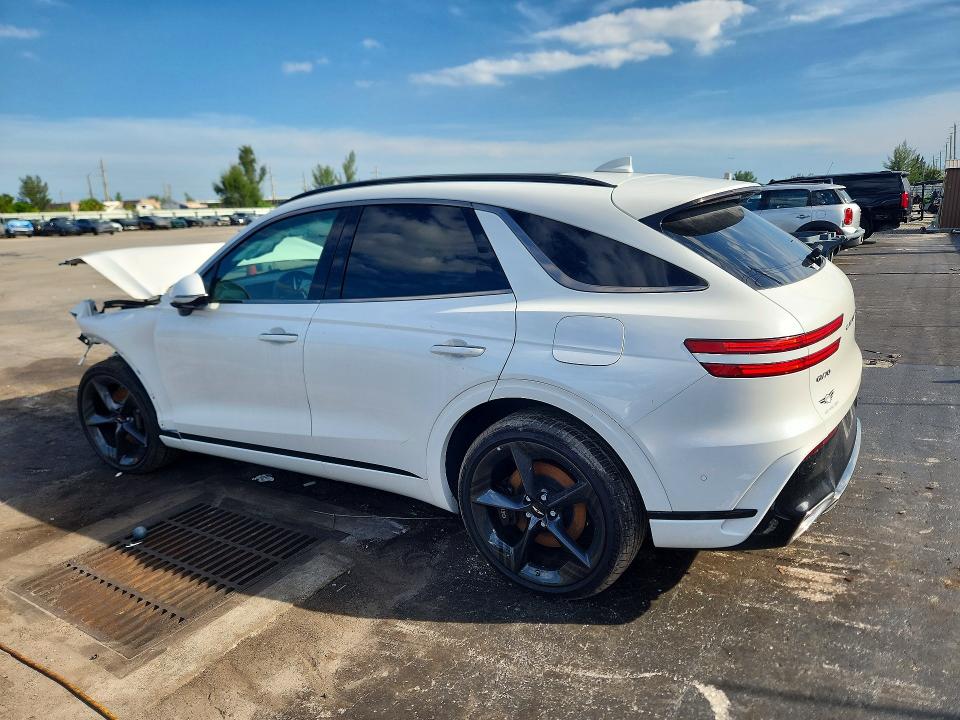 Photo 2 from auction – 2026 GENESIS GV70 with VIN KMUMEDTC5TU249386