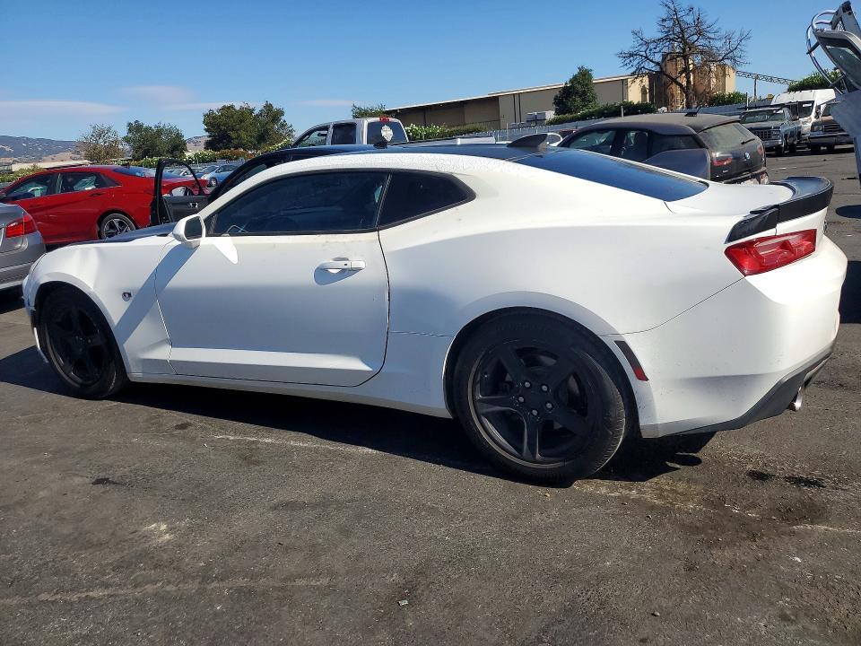 Photo 2 from auction – 2016 CHEVROLET CAMARO with VIN 1G1FB1RS5G0155483
