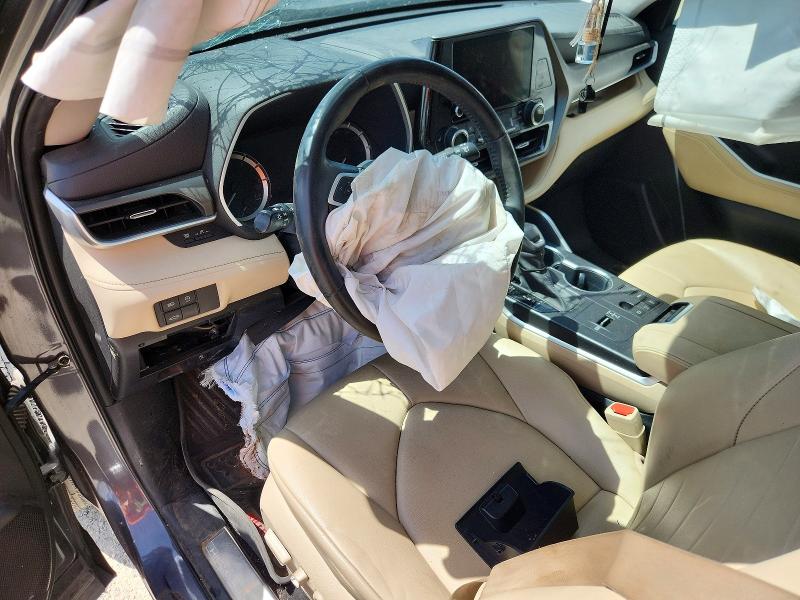 Photo 8 from auction – 2023 TOYOTA HIGHLANDER with VIN 5TDKDRAH6PS000503