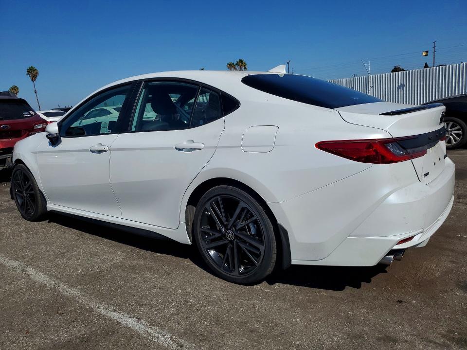 Photo 2 from auction – 2026 TOYOTA CAMRY with VIN 4T1DAACK6TU706321