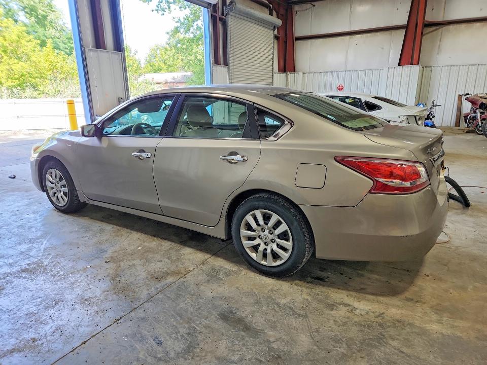 Photo 2 from auction – 2013 NISSAN ALTIMA with VIN 1N4AL3AP4DN413322