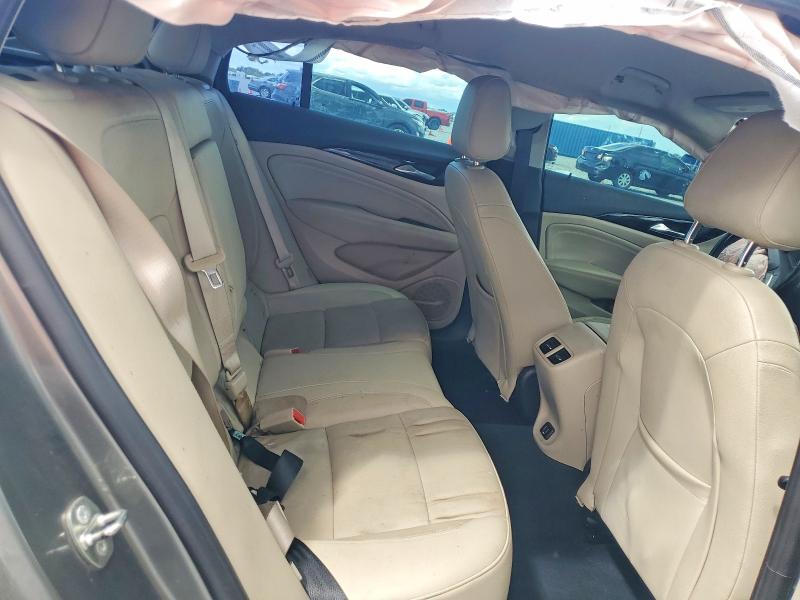 Photo 10 from auction – 2018 BUICK REGAL with VIN W04GP6SX9J1142103