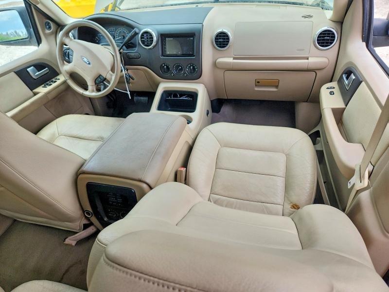 Photo 8 from auction – 2003 FORD EXPEDITION with VIN 1FMRU15W23LA96890