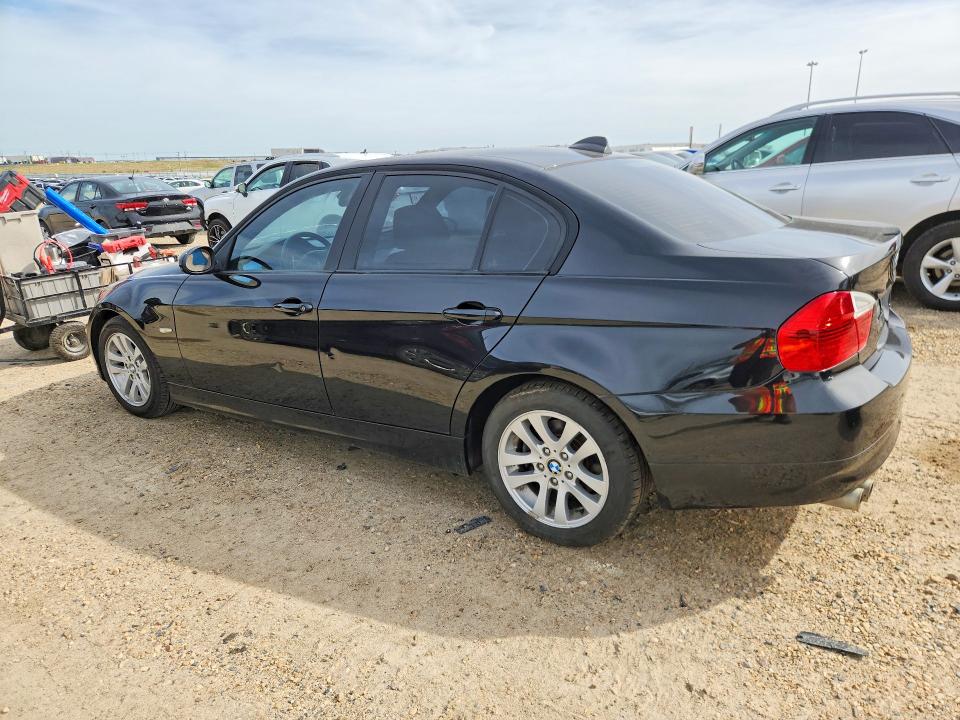 Photo 2 from auction – 2008 BMW 323 with VIN WBAVH13528KC99874