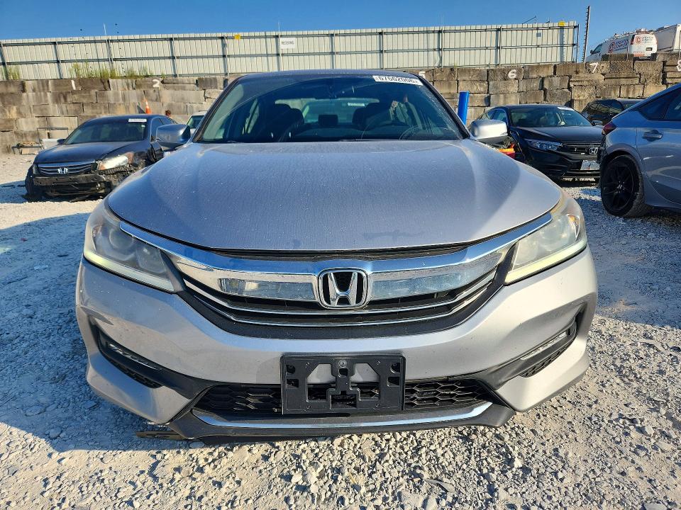Photo 5 from auction – 2016 HONDA ACCORD with VIN 1HGCR2F8XGA133897