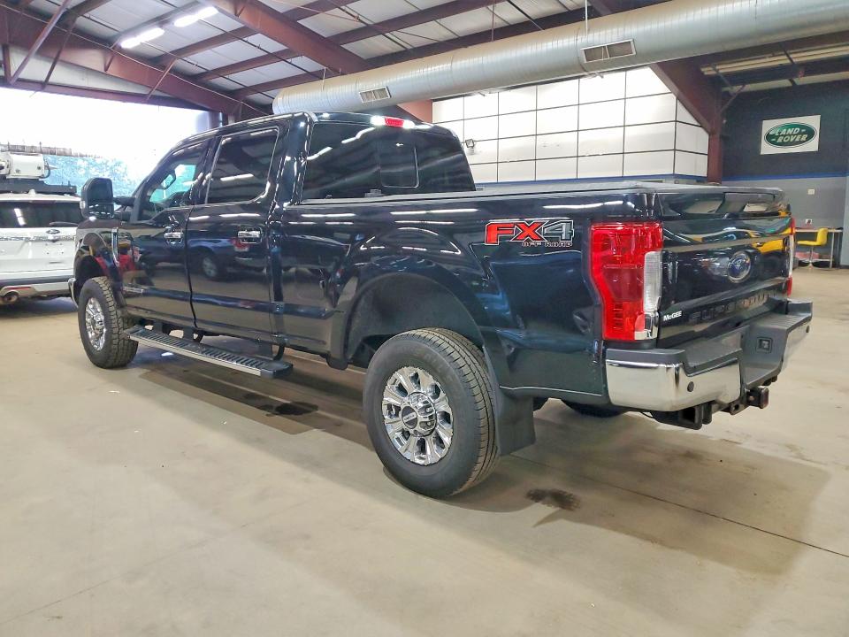 Photo 2 from auction – 2017 FORD F350 with VIN 1FT8W3BTXHEC93107