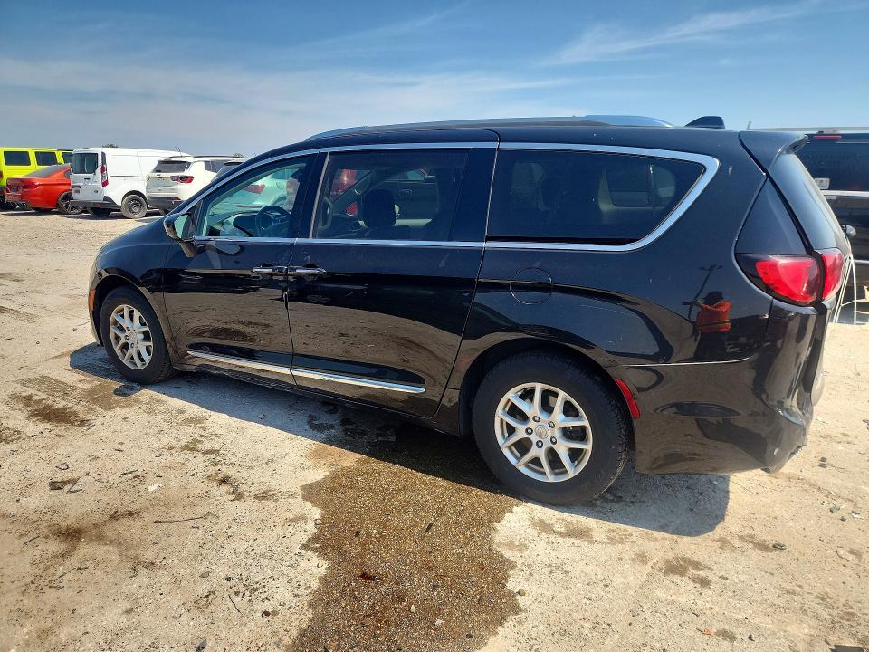 Photo 2 from auction – 2020 CHRYSLER PACIFICA with VIN 2C4RC1BG9LR264150