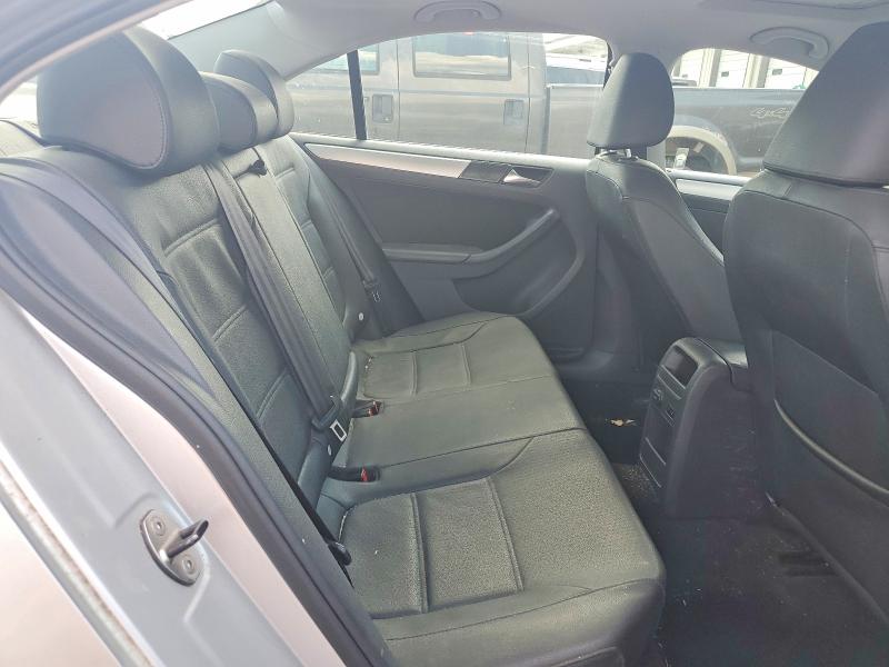 Photo 10 from auction – 2012 VOLKSWAGEN JETTA with VIN 3VWLL7AJ9CM368387