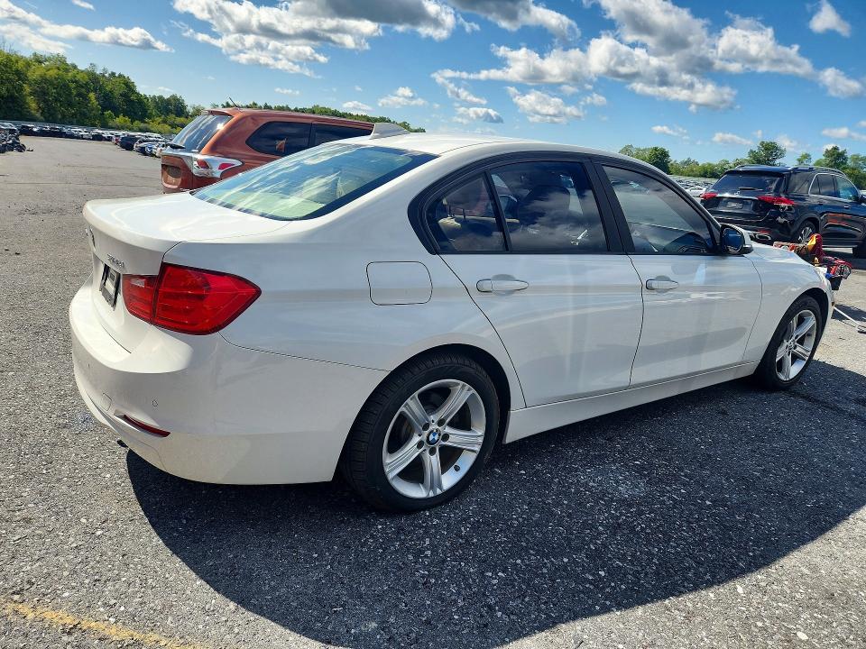 Фото 3 с аукциона – 2013 BMW 328 с VIN WBA3B5C51DF591077