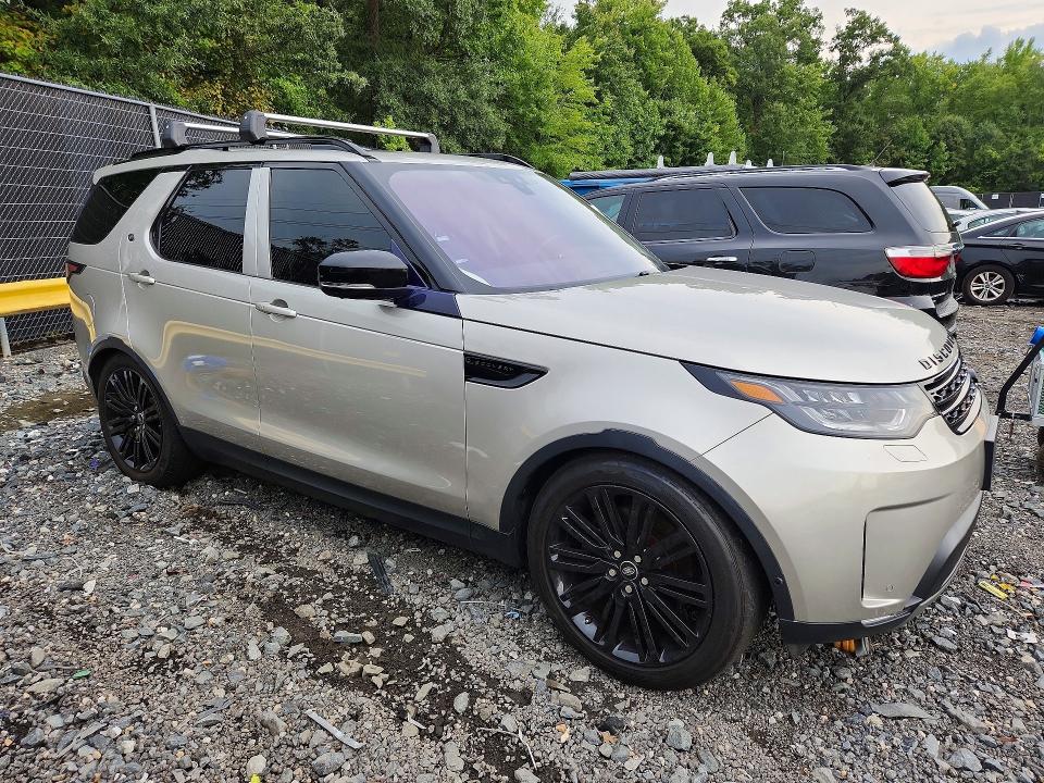 Photo 4 from auction – 2017 LAND ROVER DISCOVERY with VIN SALRRBBV5HA040588