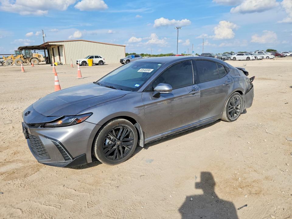 Photo 1 from auction – 2026 TOYOTA CAMRY with VIN 4T1DAACK1TU675575
