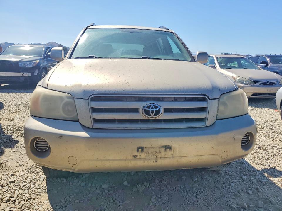 Photo 5 from auction – 2005 TOYOTA HIGHLANDER with VIN JTEDP21A850061034