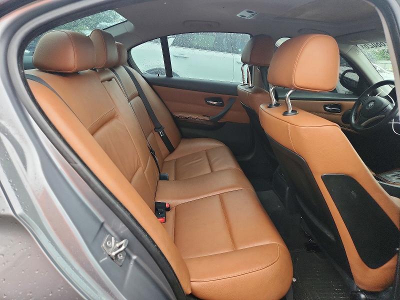 Photo 10 from auction – 2010 BMW 328 with VIN WBAPK7C58AA461982