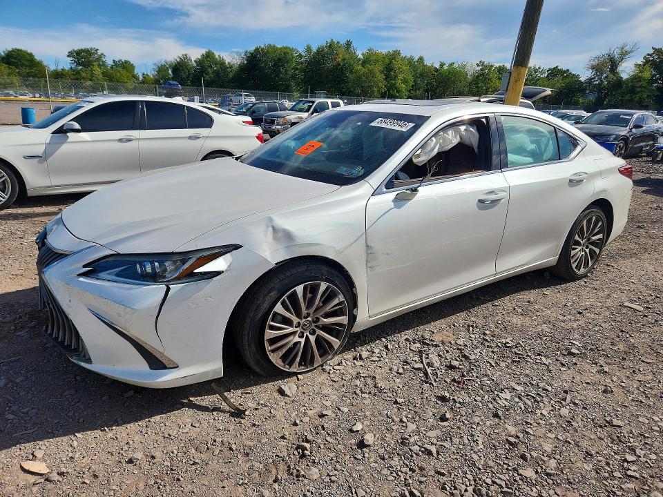 صورة رقم 1 من المزاد - 2020 LEXUS ES مع VIN 58ADZ1B12LU057899