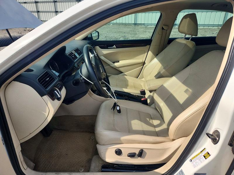 Photo 7 from auction – 2014 VOLKSWAGEN PASSAT with VIN 1VWBN7A37EC099530
