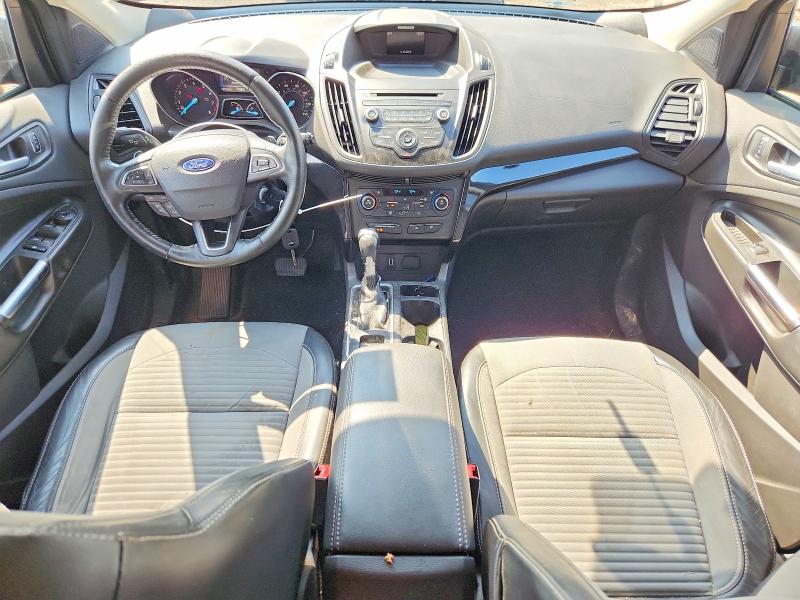 Photo 8 from auction – 2017 FORD ESCAPE with VIN 1FMCU0GD3HUC33140