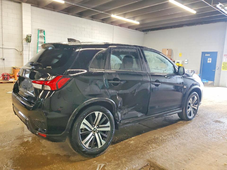 Photo 3 from auction – 2026 MITSUBISHI OUTLANDER MAX with VIN JA4ARUAU5TU019010