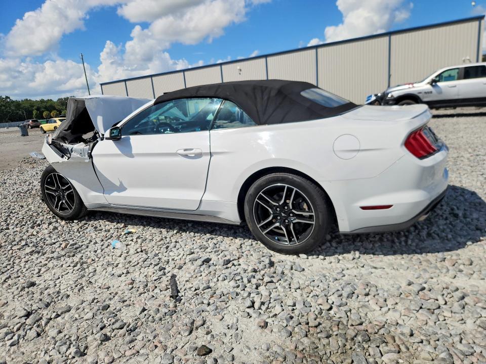 Photo 2 from auction – 2018 FORD MUSTANG with VIN 1FATP8UH3J5124300