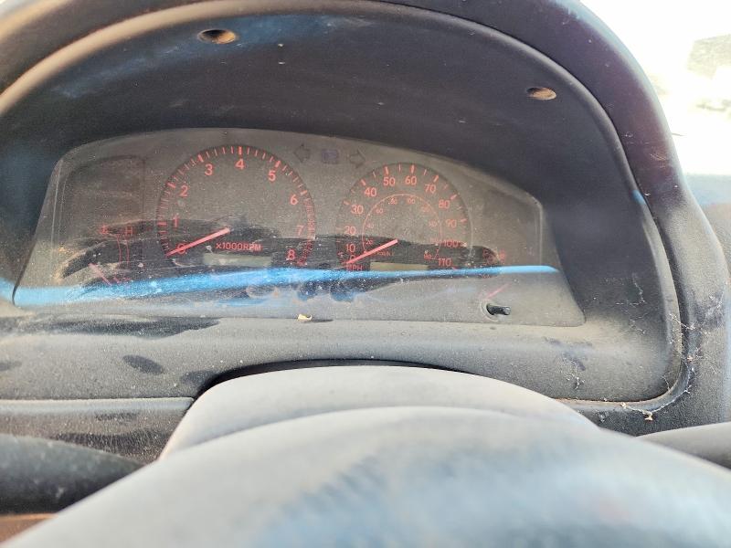 Photo 9 from auction – 2001 TOYOTA COROLLA with VIN 2T1BR12E11C435131
