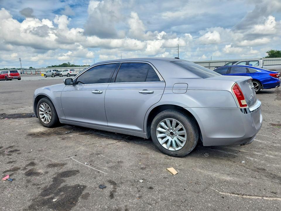 Снимка 2 от търг – 2014 CHRYSLER 300 с VIN 2C3CCAAG7EH330098