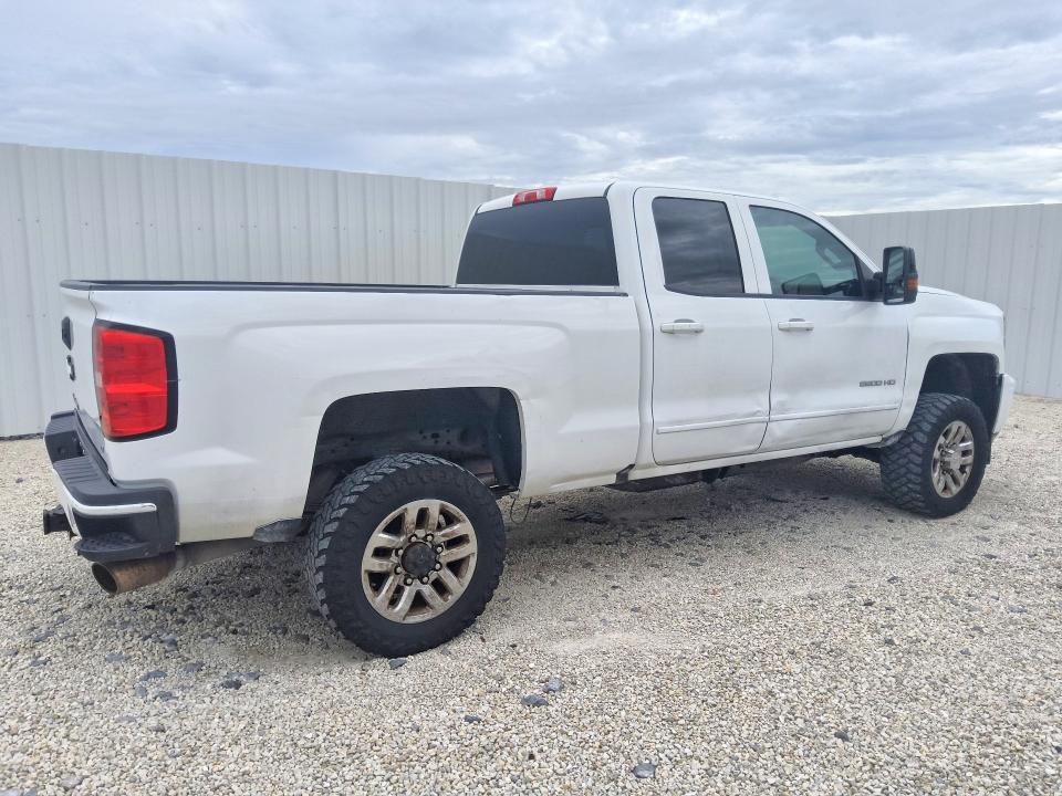 Photo 3 from auction – 2018 CHEVROLET SILVERADO with VIN 1GC2KVEG0JZ226817