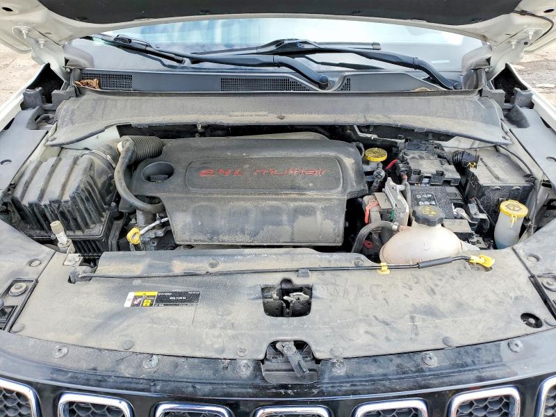 Снимка 12 от търг – 2018 JEEP COMPASS с VIN 3C4NJCBB8JT318889