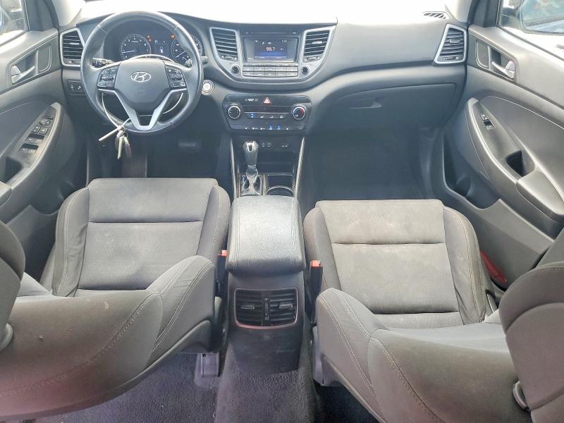 Photo 8 from auction – 2017 HYUNDAI TUCSON with VIN KM8J33A24HU517136