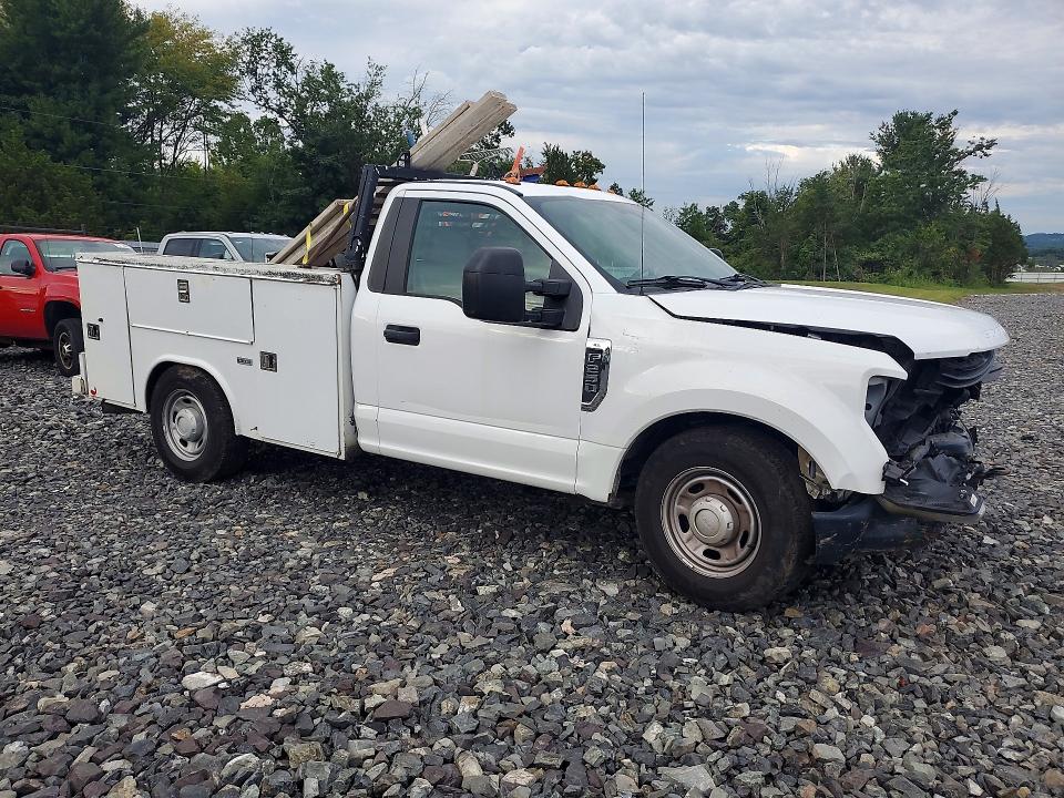 Photo 4 from auction – 2018 FORD F250 with VIN 1FDBF2A69JEB92752