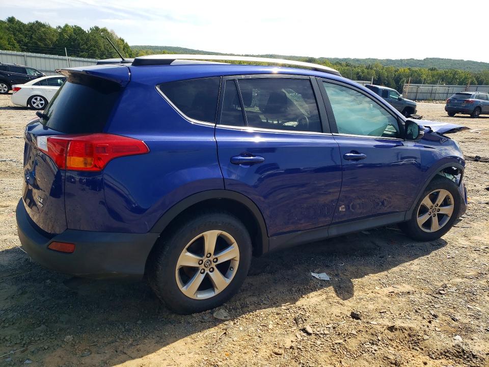Photo 3 from auction – 2015 TOYOTA RAV4 with VIN 2T3RFREV1FW279140