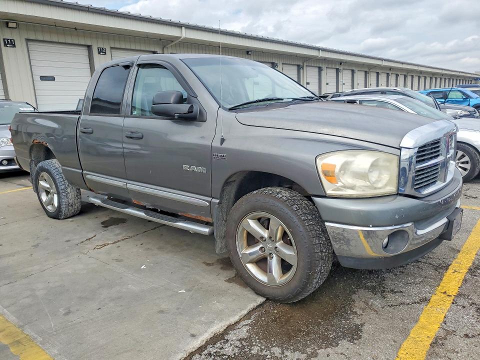 Zdjęcie 4 z aukcji – 2008 DODGE RAM 1500 z VIN 1D7HU18238S550754
