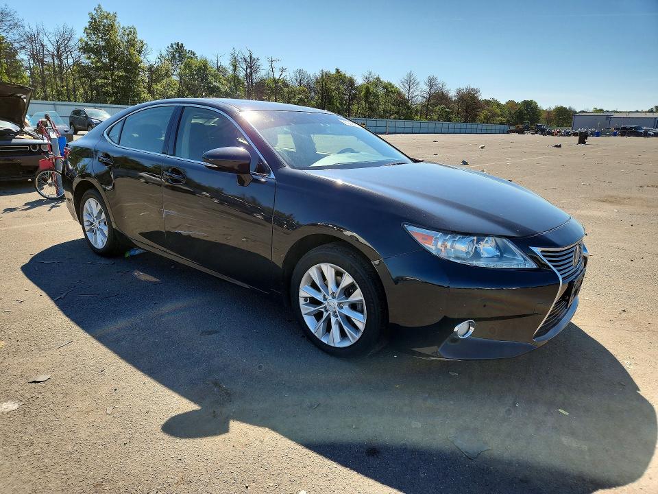 Photo 4 from auction – 2013 LEXUS ES with VIN JTHBW1GGXD2030521