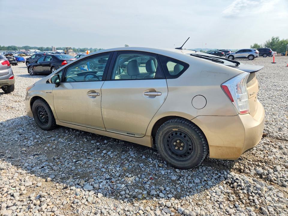 Photo 2 from auction – 2011 TOYOTA PRIUS with VIN JTDKN3DU3B0323051